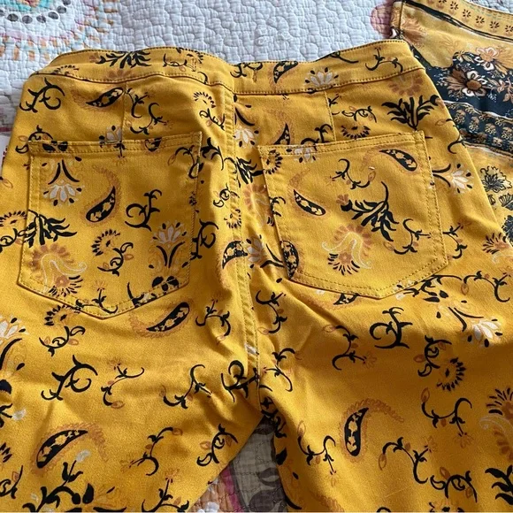 NWT Free People Vintage:The Originals Floral Printed Super Flare Pants 27 - Picture 4 of 8